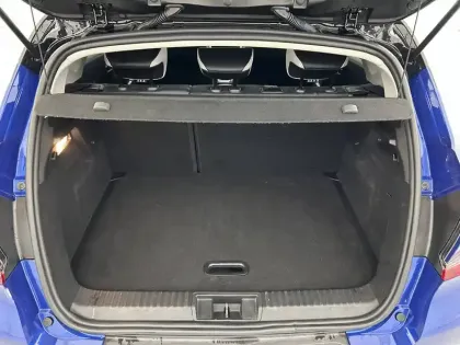 Photo 33 Renault Captur  E-Tech full hybrid 145