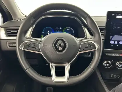 Photo 30 Renault Captur  E-Tech full hybrid 145