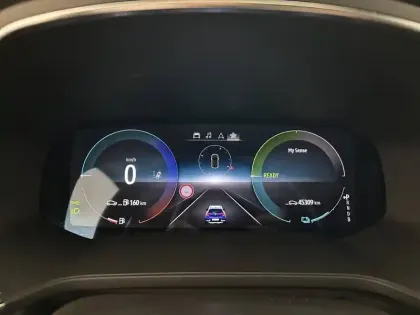 Photo 32 Renault Captur  E-Tech full hybrid 145