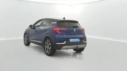 Photo 18 Renault Captur  E-Tech full hybrid 145