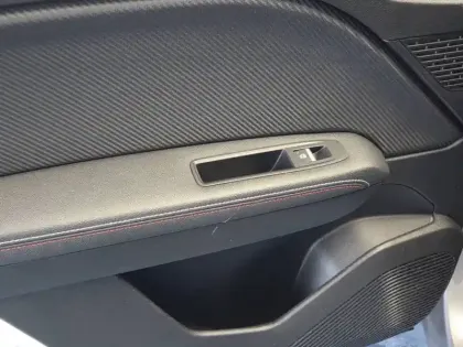 Photo 30 Renault Captur  TCe 140 - 21B