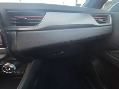 Photo 13 Renault Captur  TCe 140 - 21B