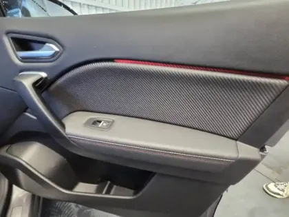 Photo 24 Renault Captur  TCe 140 - 21B