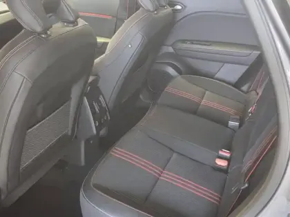 Photo 31 Renault Captur  TCe 140 - 21B