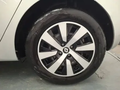 Photo 13 Renault Clio  TCe 90