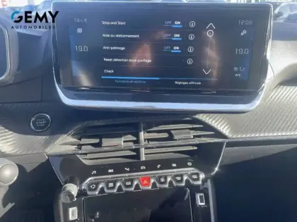 Photo 14 Peugeot 2008  BlueHDi 130 S&S EAT8