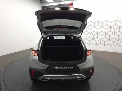 Photo 17 Kia Stonic  1.0 T-GDi 100 ch DCT7