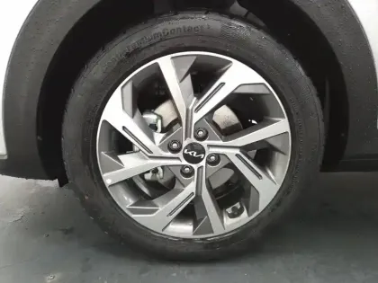 Photo 39 Kia Stonic  1.0 T-GDi 100 ch DCT7