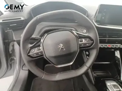 Photo 12 Peugeot 208  Electrique 50 kWh 136ch