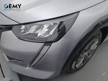 Photo 15 Peugeot 208  Electrique 50 kWh 136ch