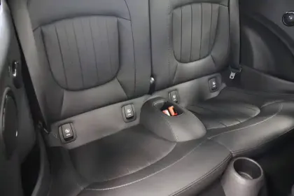 Photo 11 Mini Mini Cabriolet John Cooper Works 231 ch BVA8