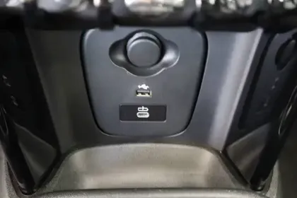 Photo 25 Mini Mini Cabriolet John Cooper Works 231 ch BVA8