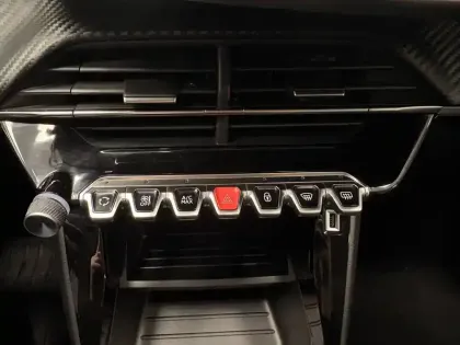 Photo 20 Peugeot 208  PureTech 100 S&S BVM6