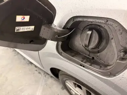 Photo 11 Peugeot 208  PureTech 100 S&S BVM6