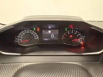 Photo 16 Peugeot 208  PureTech 100 S&S BVM6