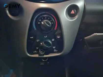 Photo 18 Toyota Aygo  1.0 VVT-i