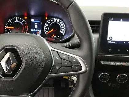 Photo 71 Renault Clio  Blue dCi 85