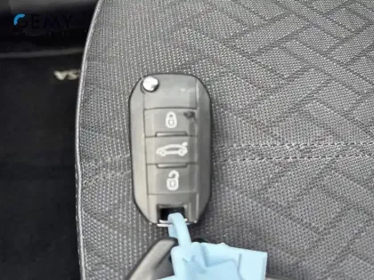 Photo 15 Opel Corsa  1.2 Turbo 100 ch BVA8