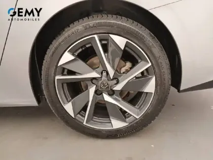 Photo 9 Peugeot 308  SW BlueHDi 130ch S&S EAT8