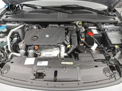 Photo 34 Peugeot 308  SW BlueHDi 130ch S&S EAT8