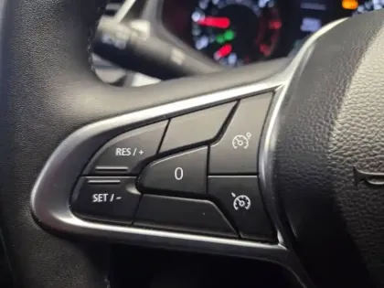 Photo 37 Renault Clio  Blue dCi 100