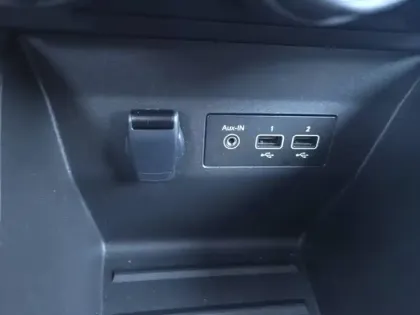 Photo 40 Renault Clio  Blue dCi 100