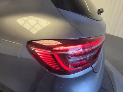 Photo 29 Renault Clio  Blue dCi 100