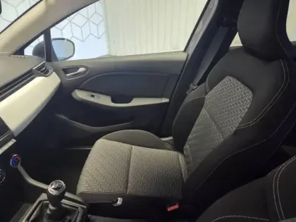 Photo 33 Renault Clio  Blue dCi 100