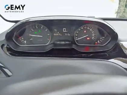 Photo 32 Peugeot 208  PureTech 110ch S&S BVM6