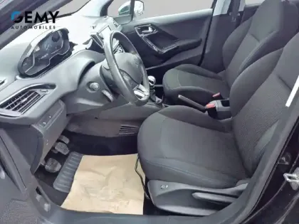 Photo 8 Peugeot 208  PureTech 110ch S&S BVM6