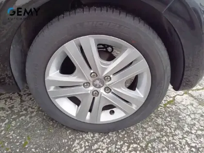 Photo 10 Peugeot 208  PureTech 110ch S&S BVM6