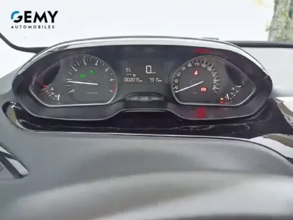 Photo 15 Peugeot 208  PureTech 110ch S&S BVM6