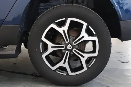 Photo 18 Dacia Duster  TCe 150 FAP 4x2