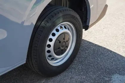 Photo 12 Volkswagen Transporter  VAN L1H1 2.0 TDI 150 BVM6