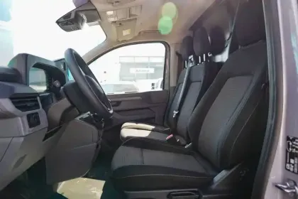 Photo 15 Volkswagen Transporter  VAN L1H1 2.0 TDI 150 BVM6