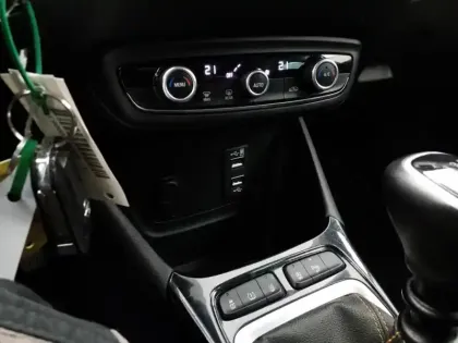 Photo 12 Opel Crossland X Gén. I Ph1 Innovation Business 5