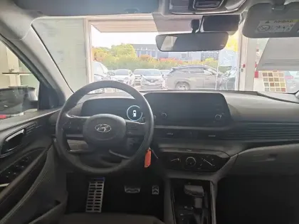 Photo 5 Hyundai Bayon  1.0 T-GDi 100 DCT-7 Hybrid 48V
