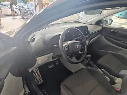 Photo 17 Hyundai Bayon  1.0 T-GDi 100 DCT-7 Hybrid 48V