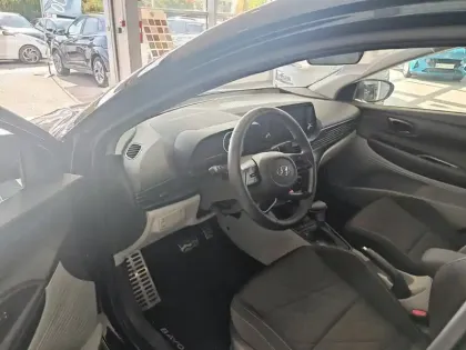 Photo 13 Hyundai Bayon  1.0 T-GDi 100 DCT-7 Hybrid 48V