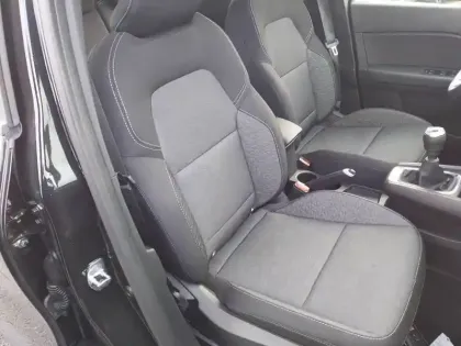 Photo 13 Renault Captur  TCe 90 - 21