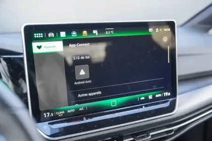 Photo 30 Volkswagen Golf  1.5 eTSI EVO2 150 DSG7