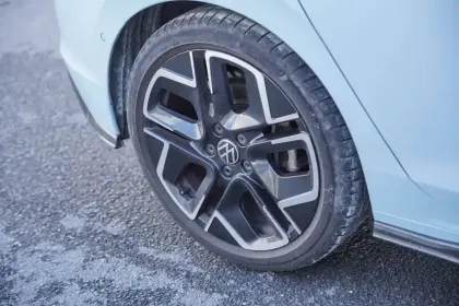 Photo 8 Volkswagen Golf  1.5 eTSI EVO2 150 DSG7