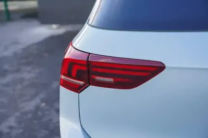 Photo 5 Volkswagen Golf  1.5 eTSI EVO2 150 DSG7