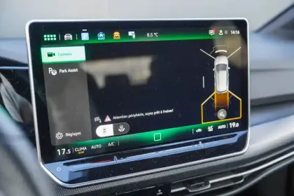 Photo 31 Volkswagen Golf  1.5 eTSI EVO2 150 DSG7