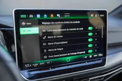 Photo 27 Volkswagen Golf  1.5 eTSI EVO2 150 DSG7