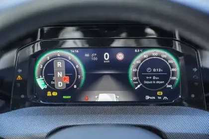 Photo 24 Volkswagen Golf  1.5 eTSI EVO2 150 DSG7