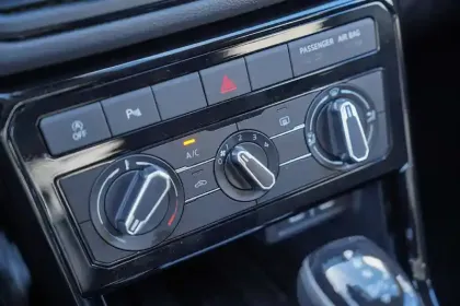 Photo 24 Volkswagen T-cross  1.0 TSI 116 Start/Stop DSG7