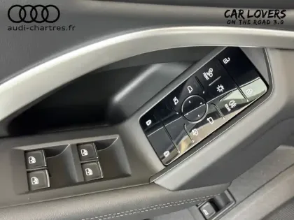 Photo 18 Audi Q5  e-hybrid 299 ch S tronic 7 Quattro