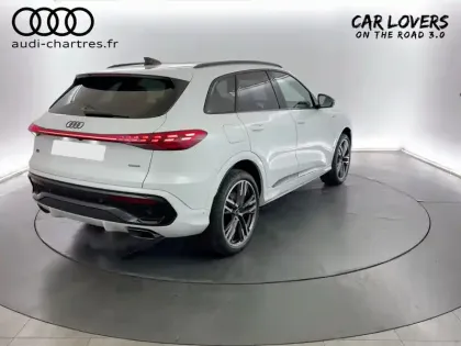 Photo 5 Audi Q5  e-hybrid 299 ch S tronic 7 Quattro