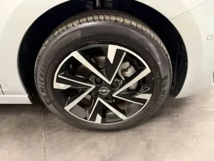 Photo 32 Opel Corsa  1.2 Turbo 130 ch BVA8